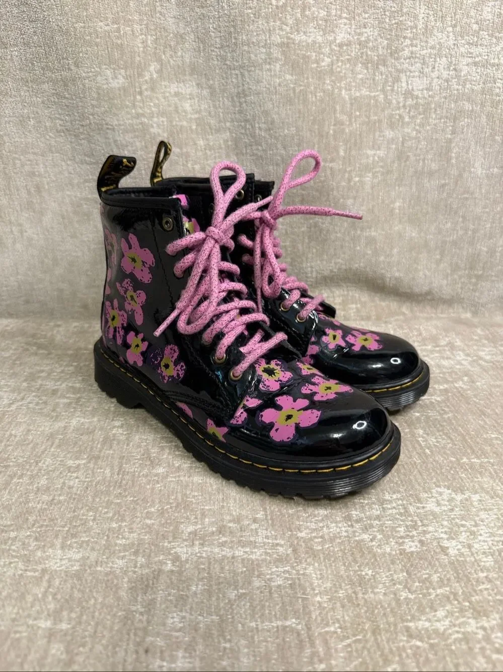 Dr. Martens Kids 1460 Pansy Patent Leather Lace Up Boots Black Pink Size 4